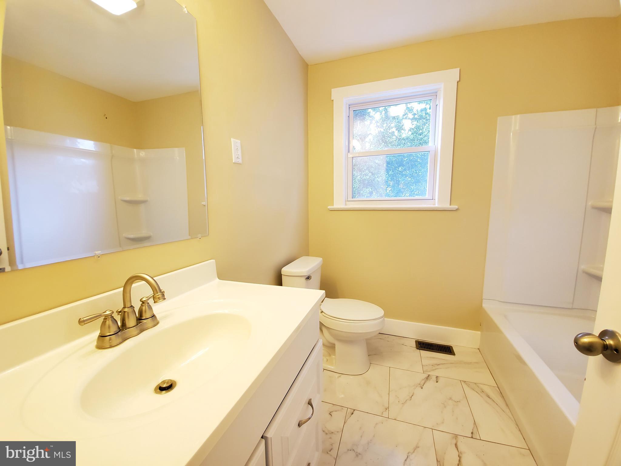 16 Wayne Road Bridgeton, NJ 08302 - Photo 12 of 37 Full Bath