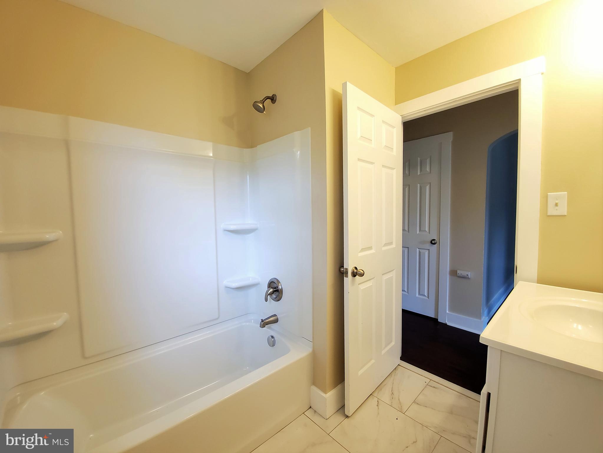 16 Wayne Road Bridgeton, NJ 08302 - Photo 13 of 37 Full Bath