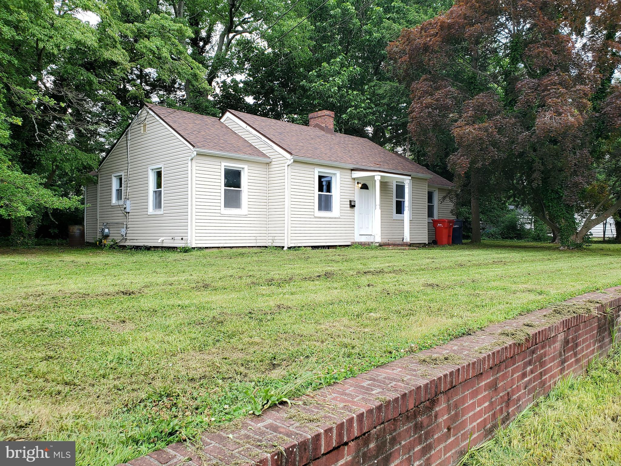 16 Wayne Road Bridgeton, NJ 08302 - Photo 36 of 37 Large Front Yard