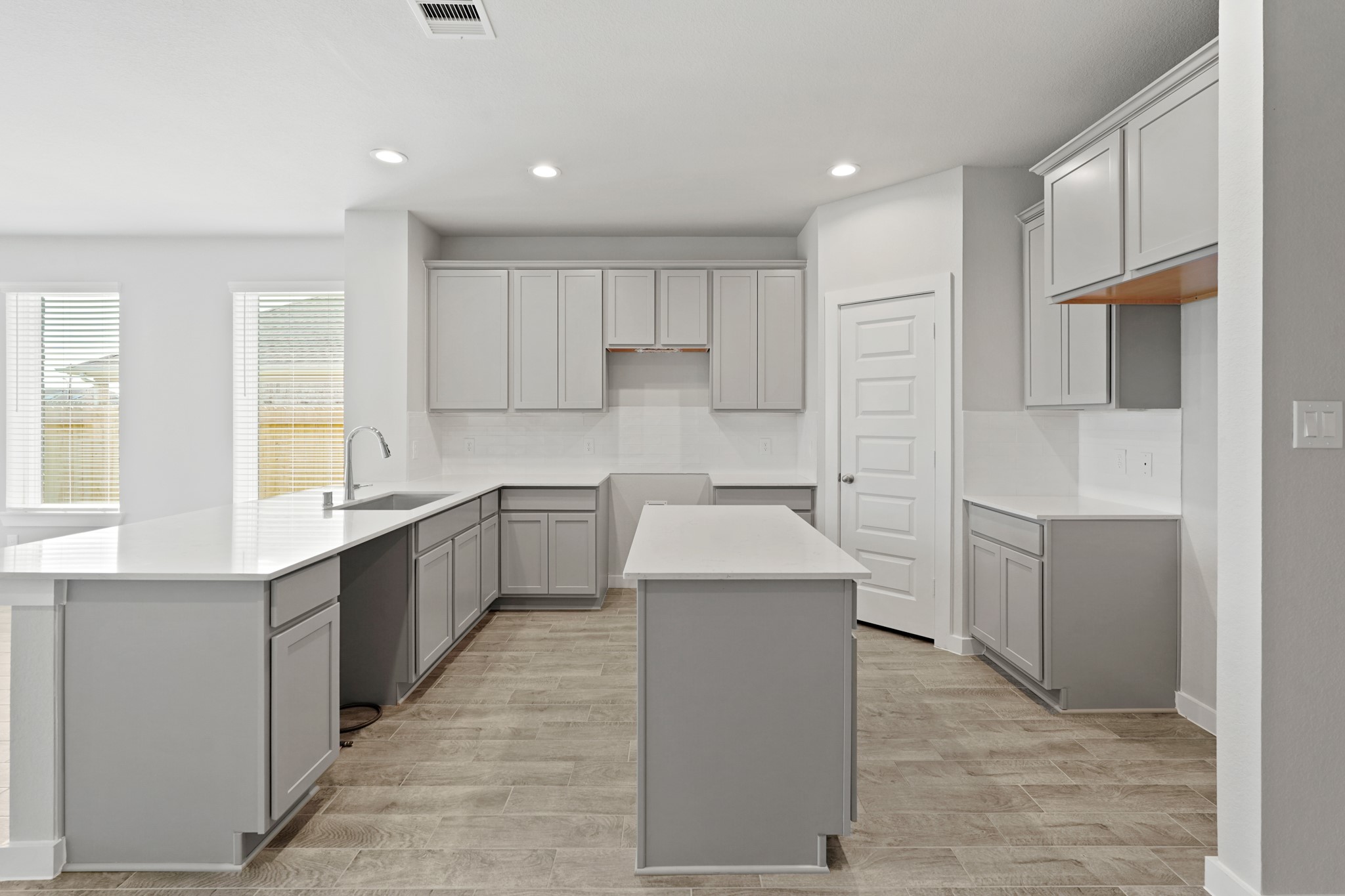 3115 Boulder Ridge Drive Rosenberg, TX 77471 - Photo 2 of 47