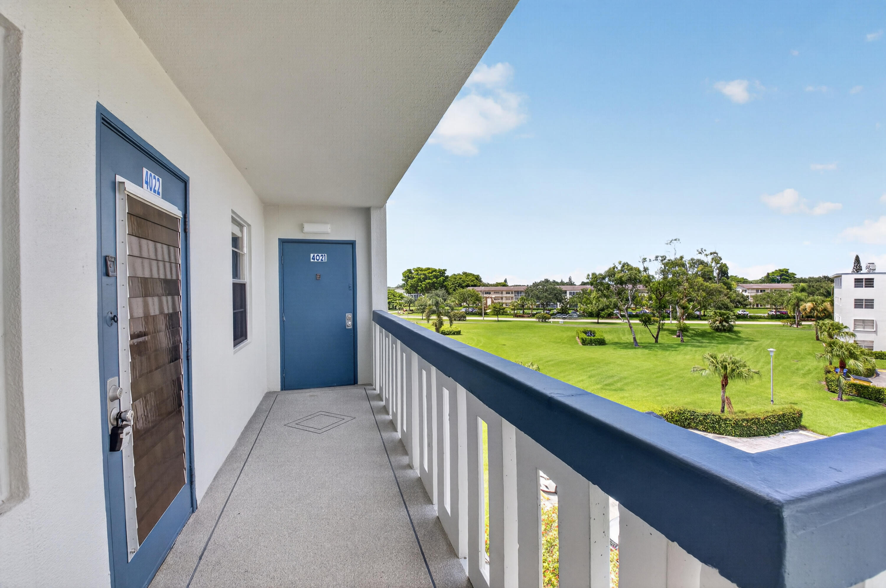4022 Lincoln B Boca Raton, FL 33434 - Photo 3 of 39 4th Floor Entryway