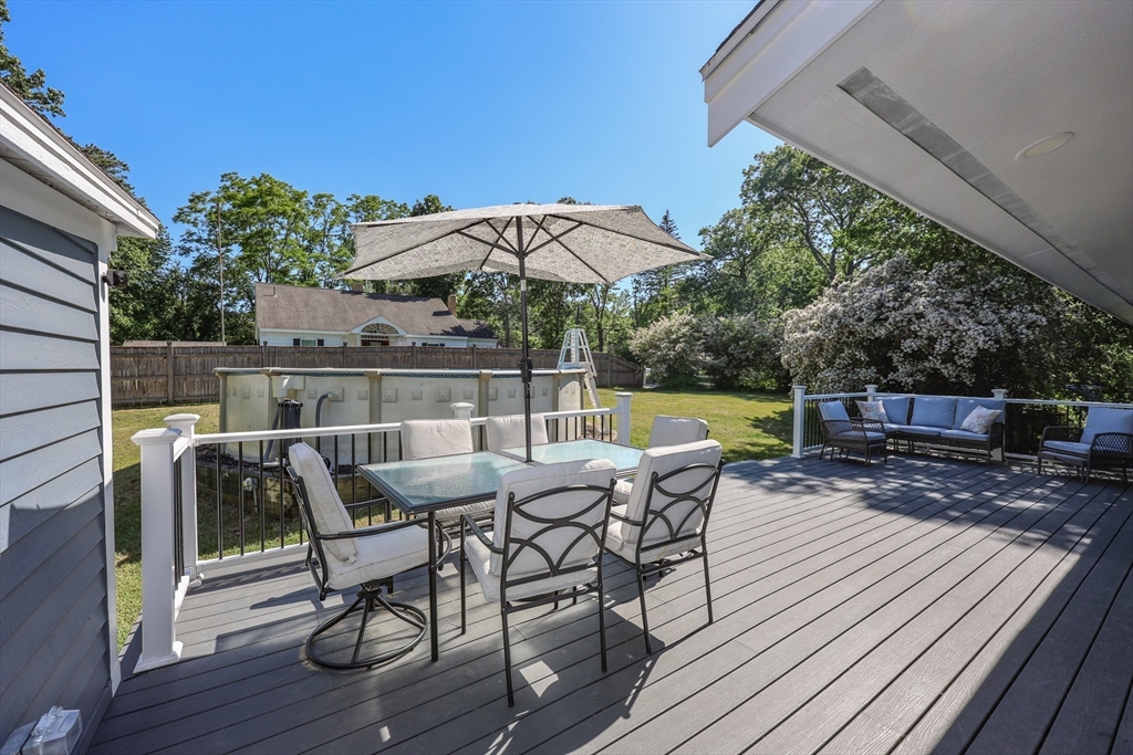 86 Meadowbrook Road Chelmsford, MA 01863 - Photo 22 of 41