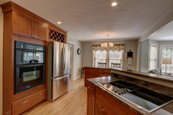 10 Stallbrook Road Medway, MA 02053 - Photo 3 of 23 Gallery Image 3