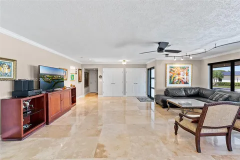 $1,759,000 | 7430 Southwest 142nd Terrace, Palmetto Bay, FL 33158