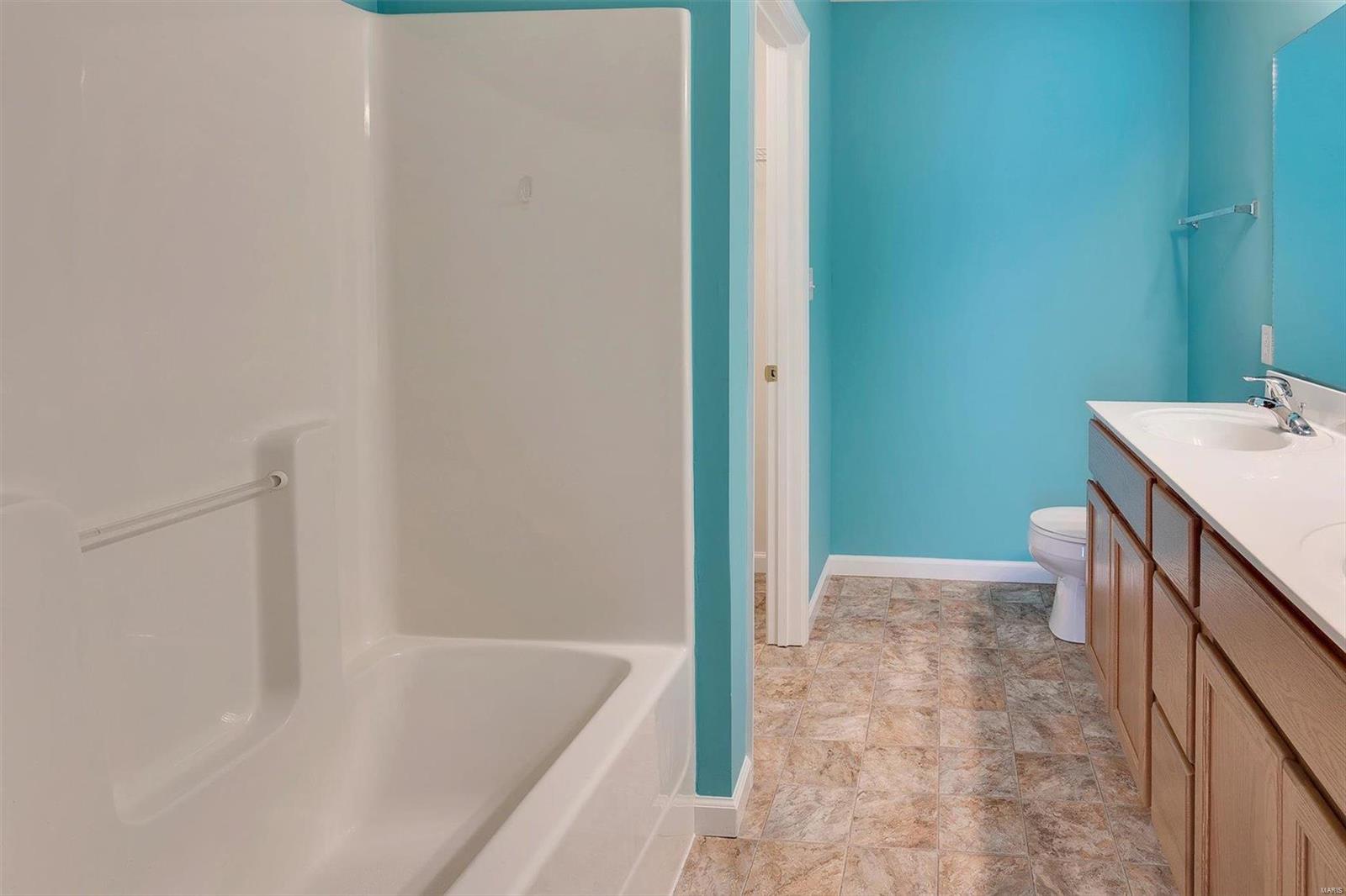 9719 Crayford Road, Unit 2F Affton, MO 63123 - Photo 20 of 27