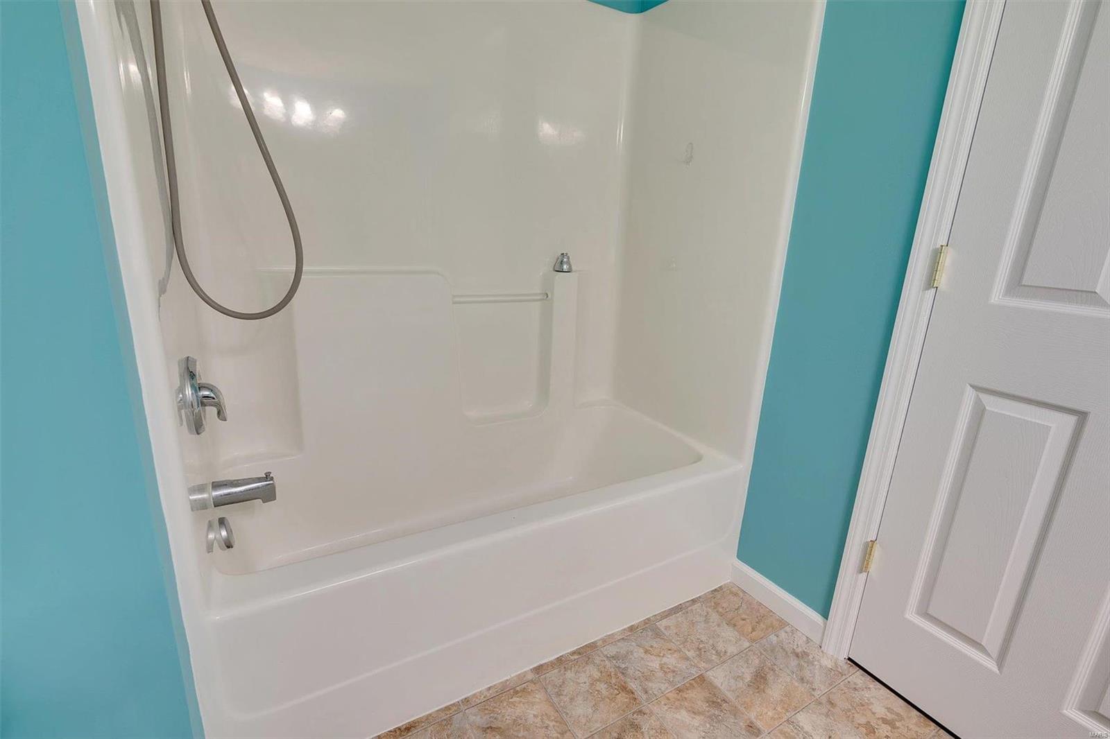 9719 Crayford Road, Unit 2F Affton, MO 63123 - Photo 27 of 27