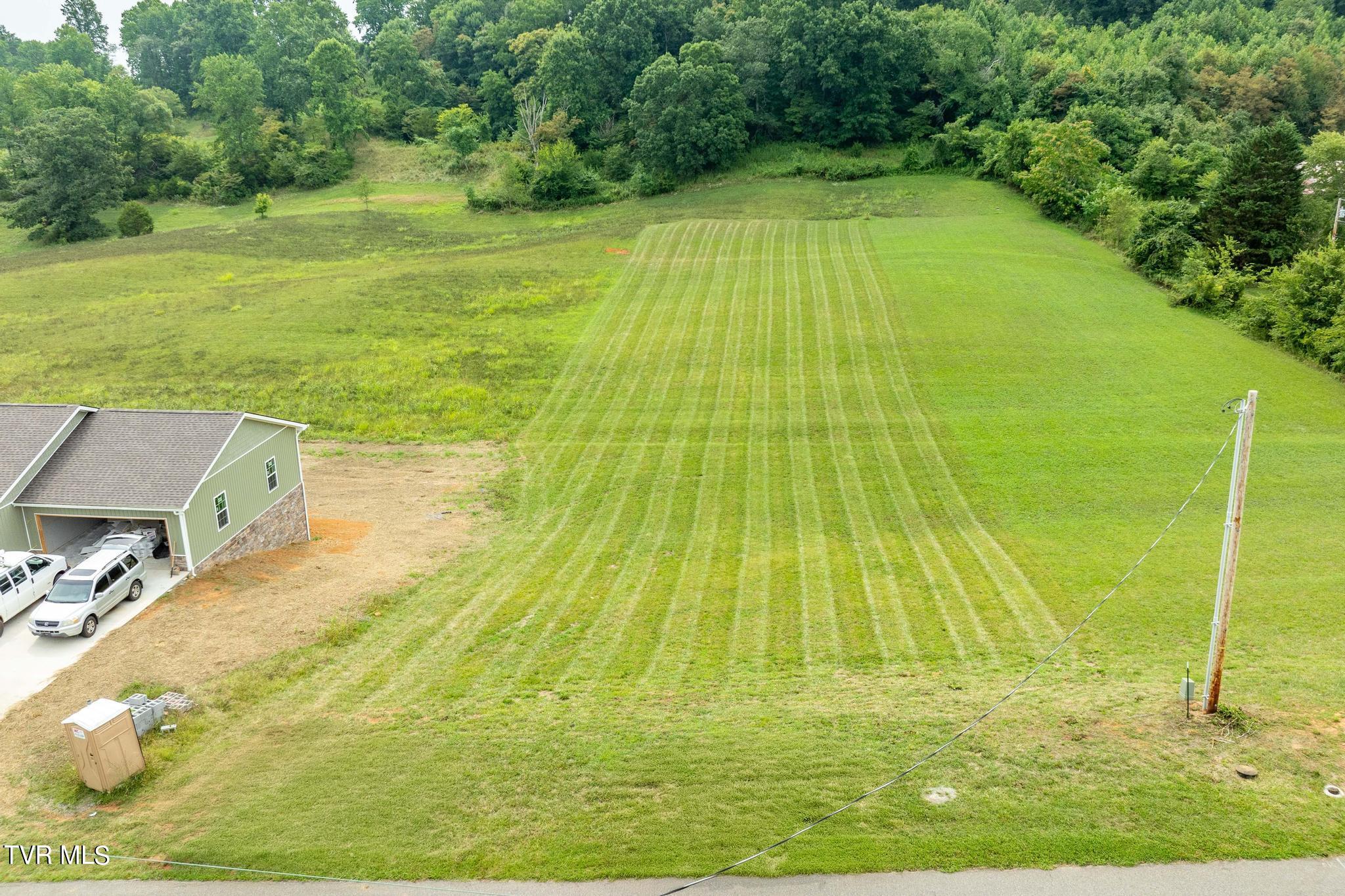 136 Baskett Road, Unit 2 Limestone, TN 37681 - Photo 4 of 38 136 Baskett Rd (13 of 37)