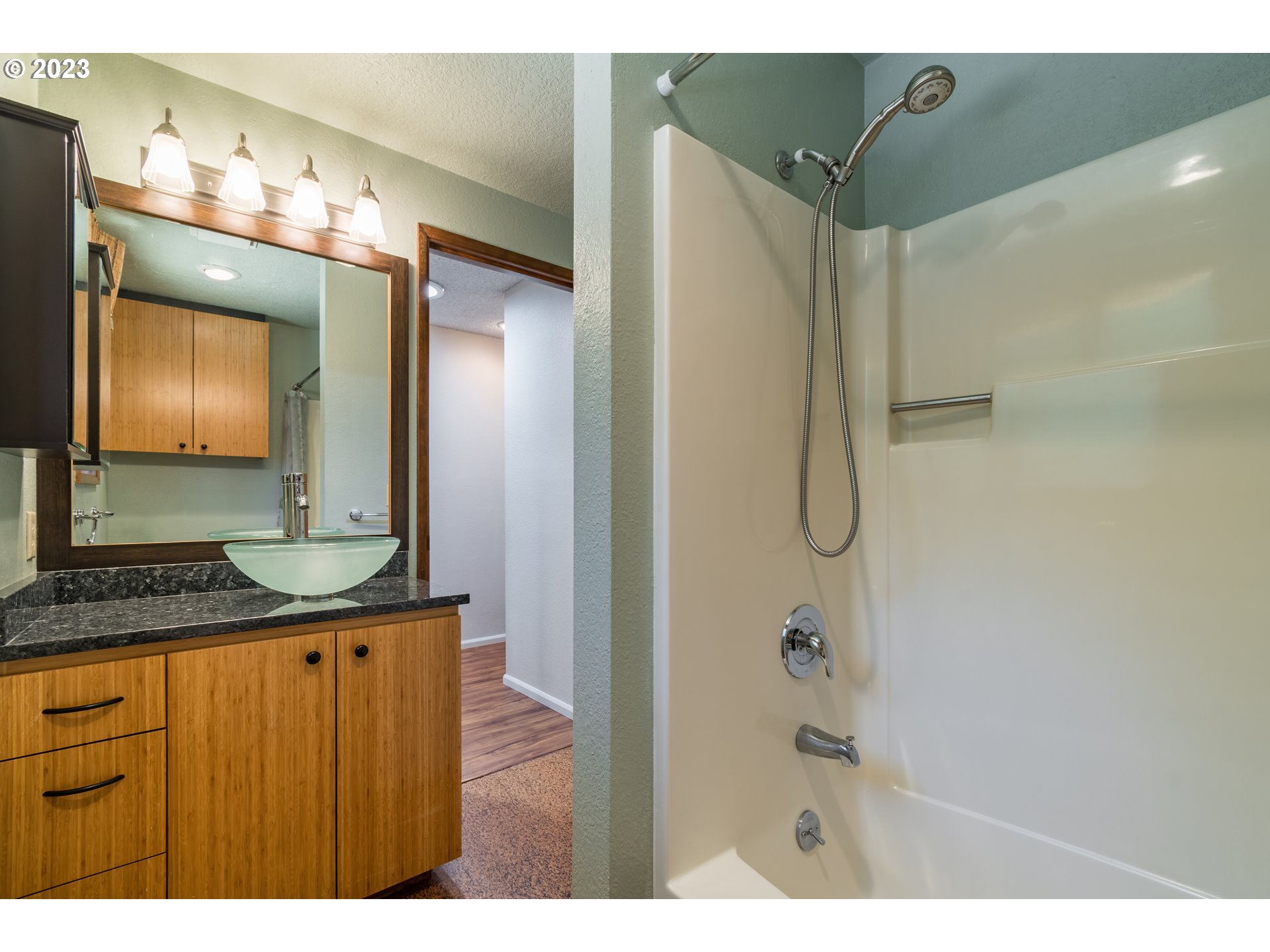 4029 Dillard Road Eugene, OR 97405 - Photo 28 of 47 Gallery Image 28