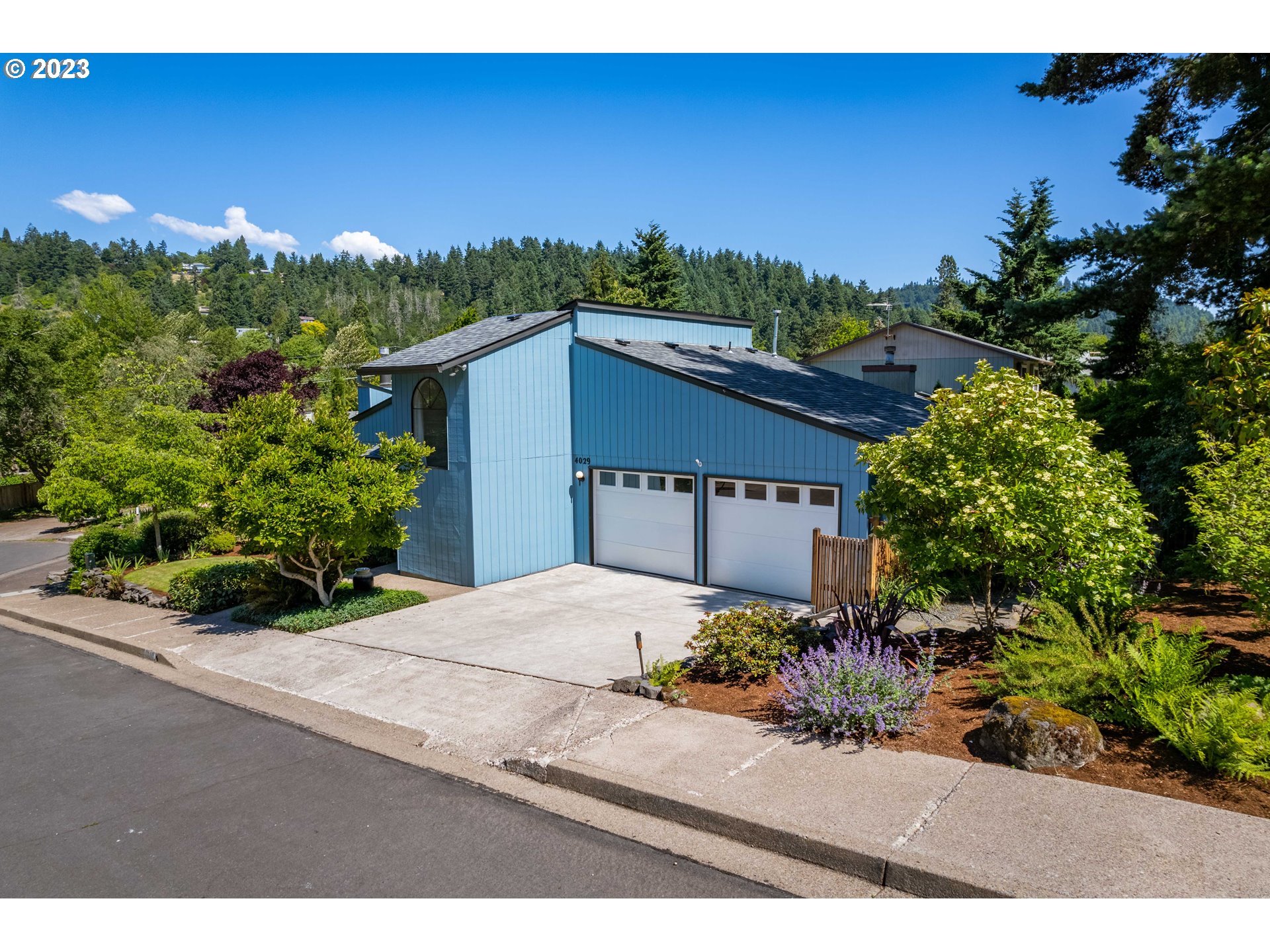 4029 Dillard Road Eugene, OR 97405 - Photo 35 of 47 Gallery Image 35