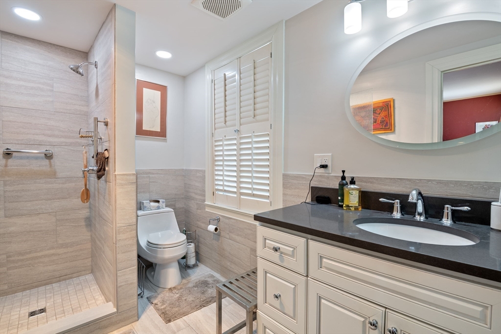 46 Central Avenue Newton, MA 02460 - Photo 20 of 33