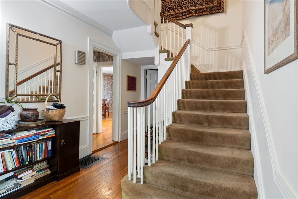 46 Central Avenue Newton, MA 02460 - Photo 2 of 33