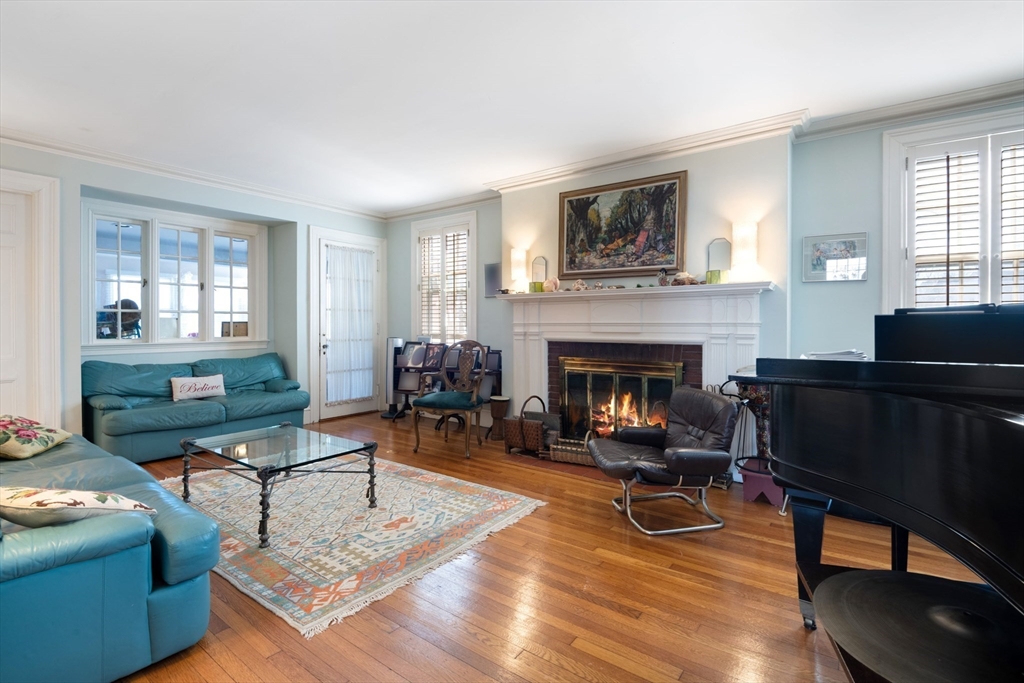 46 Central Avenue Newton, MA 02460 - Photo 10 of 33