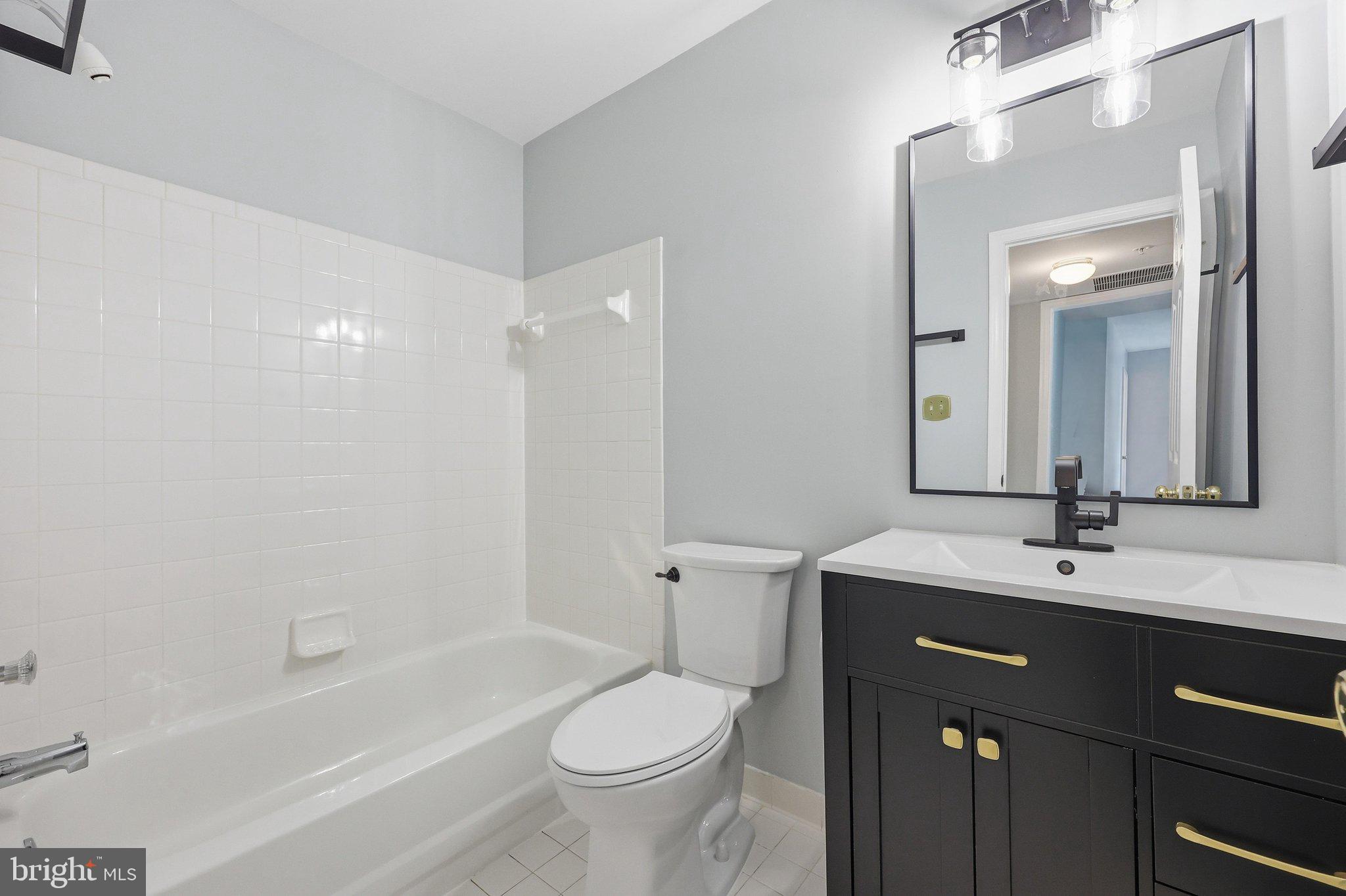 2215 Parish Lane Frederick, MD 21701 - Photo 30 of 63 Hall Bath