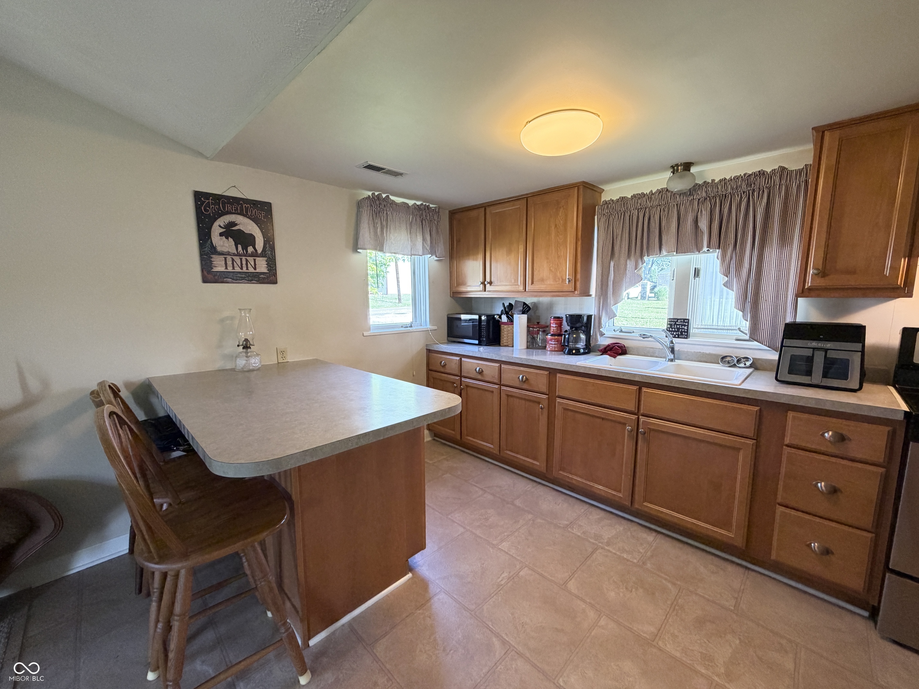 303 East Pat Rady Way Bainbridge, IN 46105 - Photo 9 of 38 Gallery Image 9