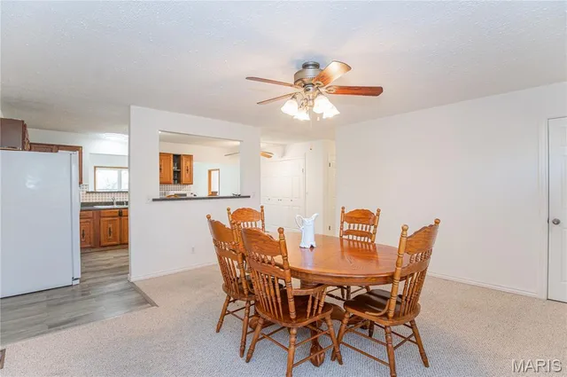 $348,500 | 18105 Highway 8, St. James, MO 65559