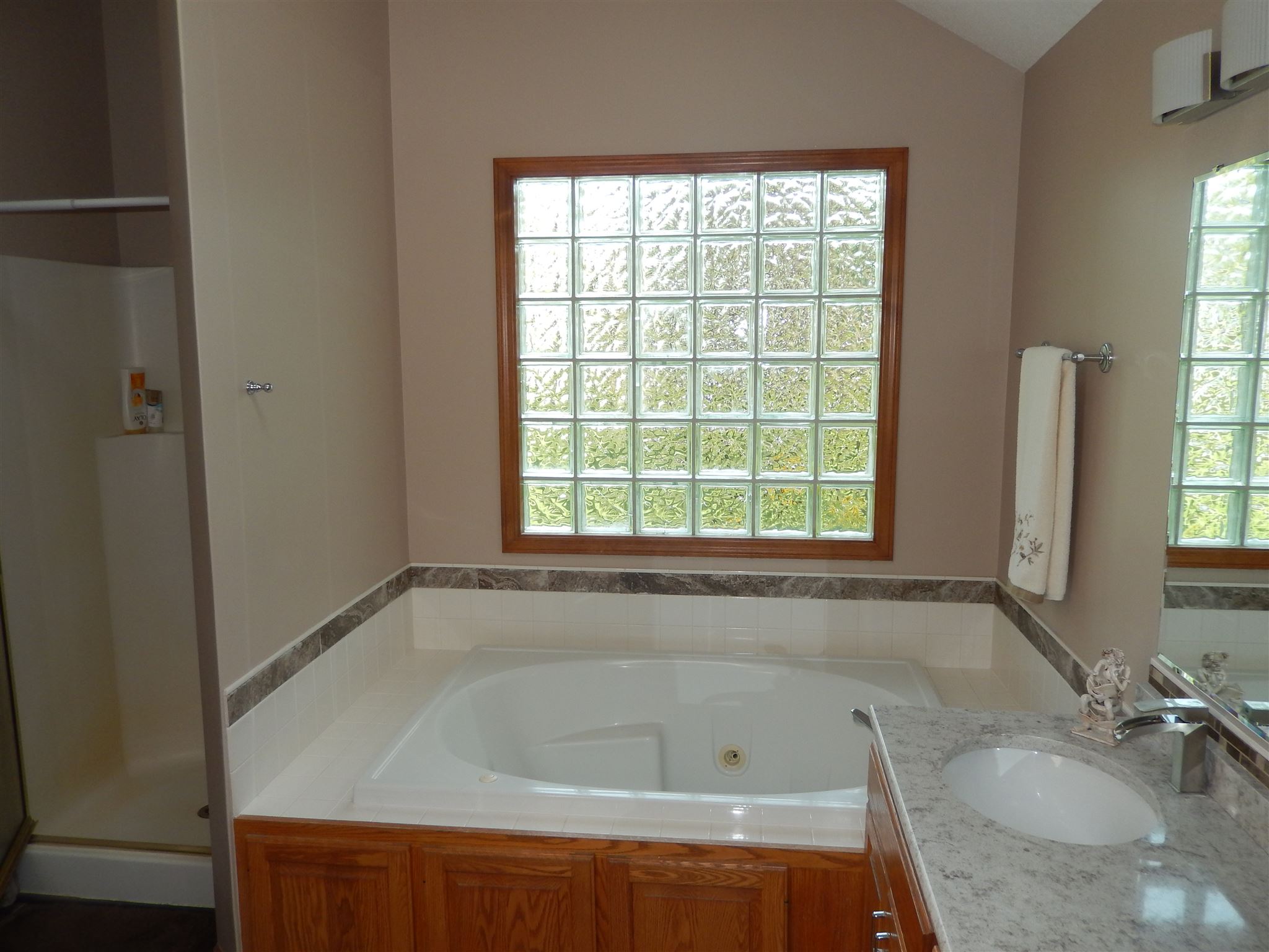 9031 Spring Forest Drive Fort Wayne, IN 46804 - Photo 16 of 25 Gallery Image 16
