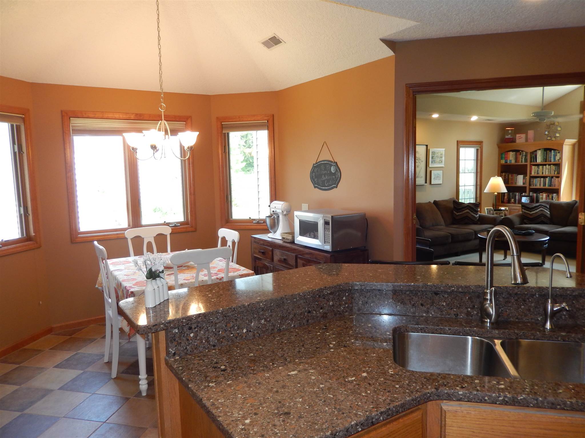 9031 Spring Forest Drive Fort Wayne, IN 46804 - Photo 6 of 25 Gallery Image 6