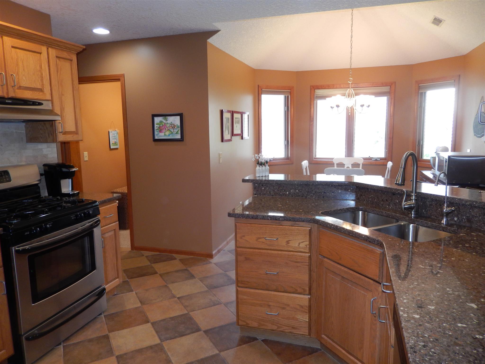 9031 Spring Forest Drive Fort Wayne, IN 46804 - Photo 10 of 25 Gallery Image 10