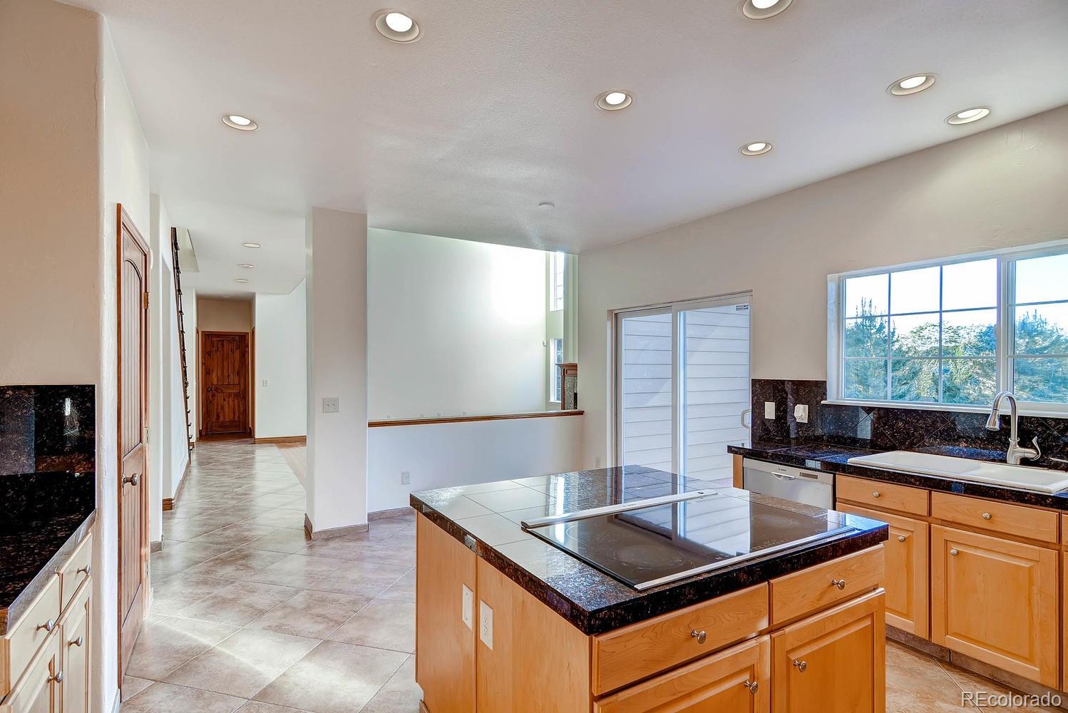 2157 Maples Place Highlands Ranch, CO 80129 - Photo 8 of 26 Gallery Image 8