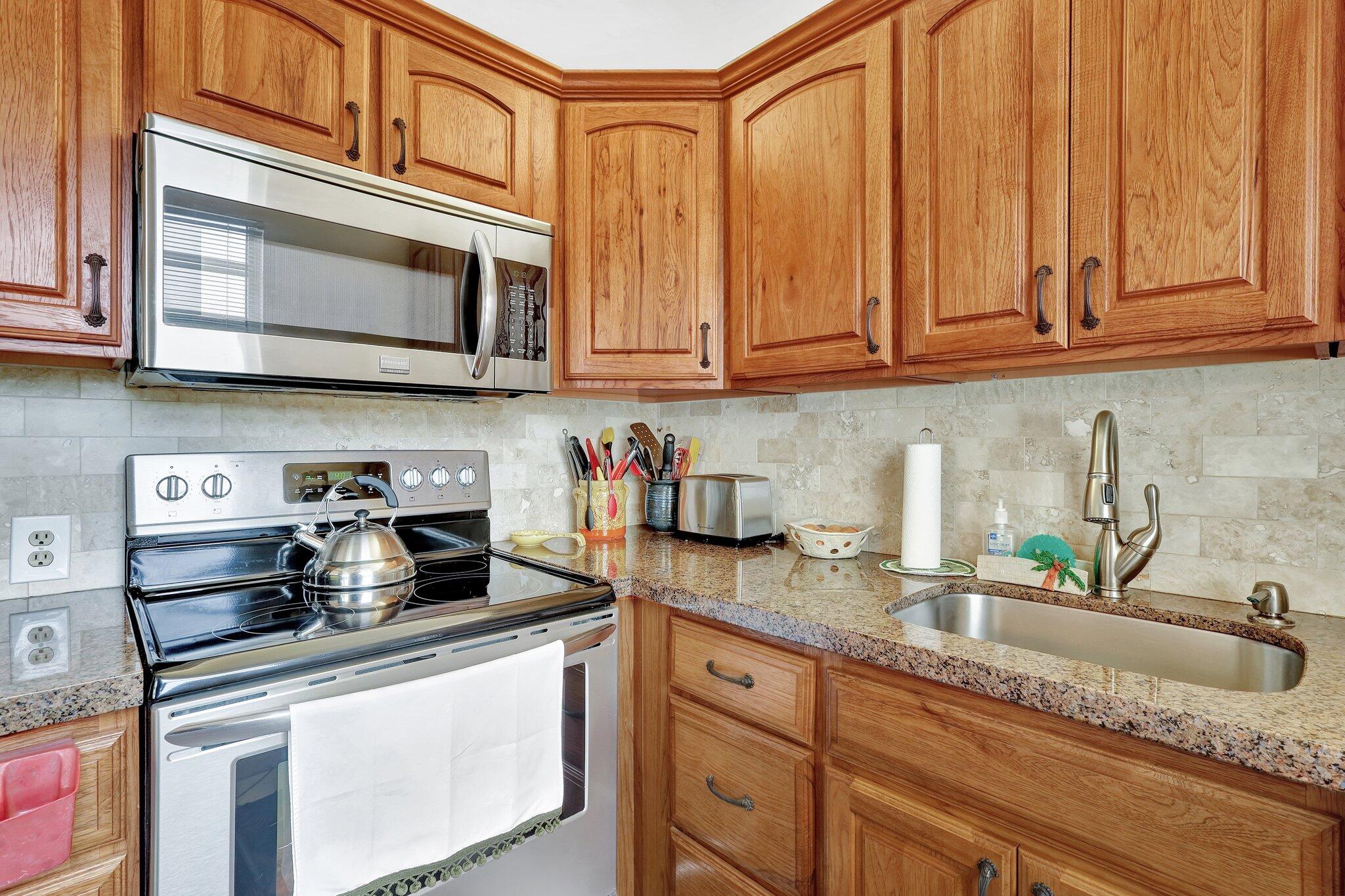 200 Mansfield East Boca Raton, FL 33434 - Photo 10 of 51 Kitchen