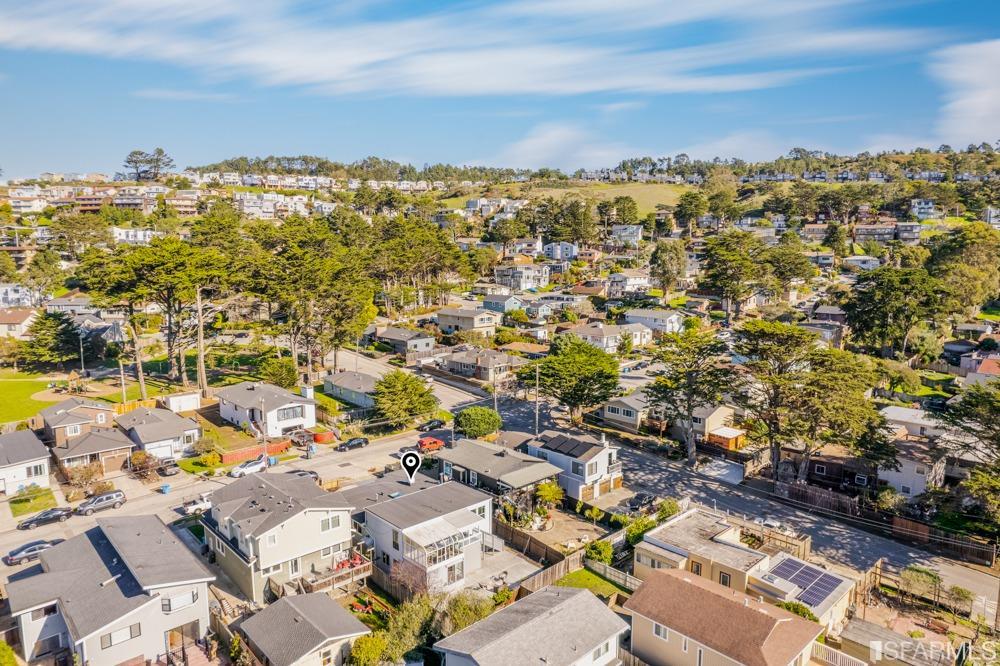 290 Clifton Road Pacifica, CA 94044 - Photo 54 of 60 an aerial view of multiple house