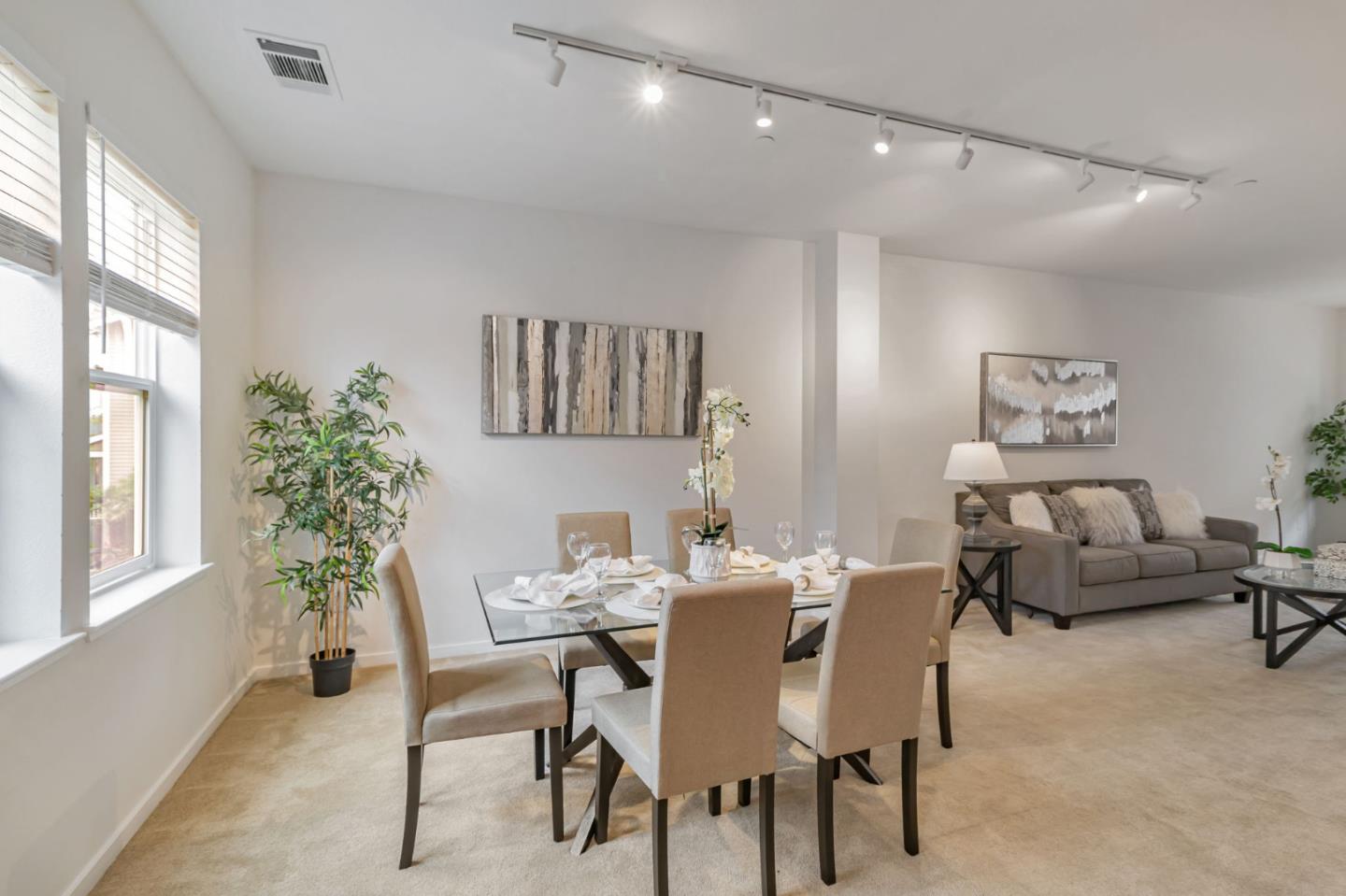 843 Avery Drive Mountain View, CA 94043 - Photo 16 of 43 a dining room with furniture and window