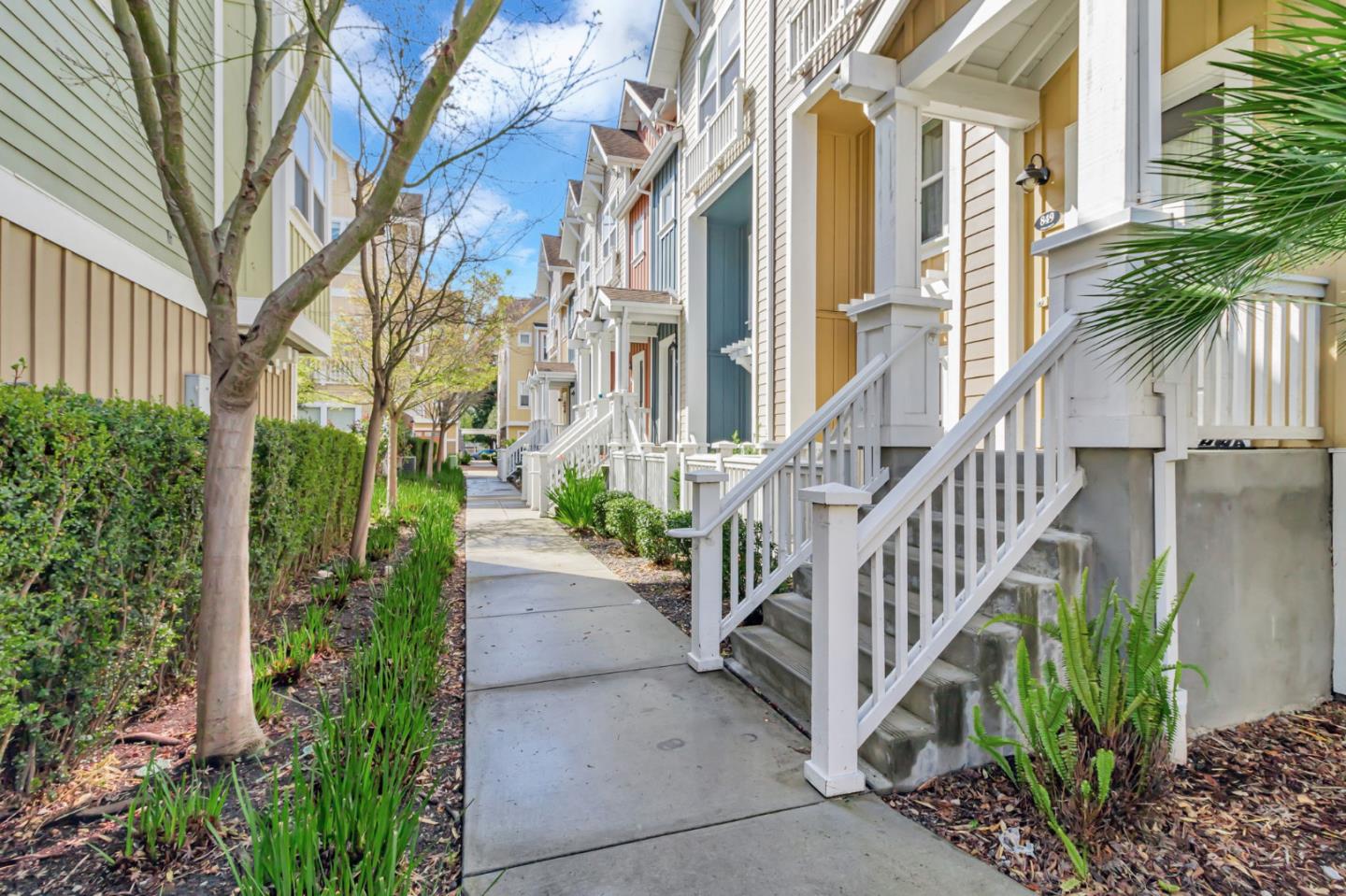 843 Avery Drive Mountain View, CA 94043 - Photo 2 of 43 a view of a pathway with a fountain