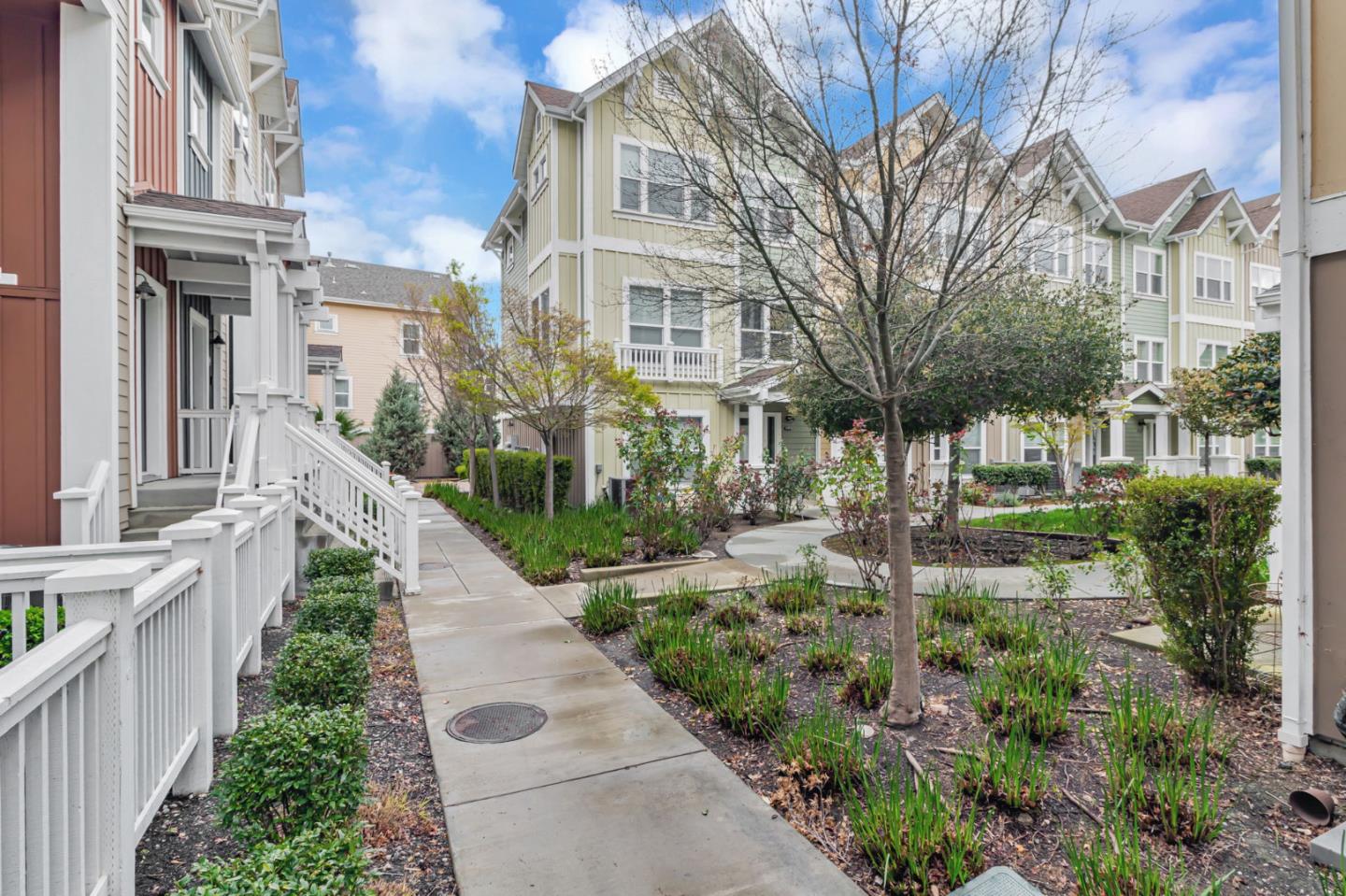 843 Avery Drive Mountain View, CA 94043 - Photo 3 of 43 a view of a pathway both side of house