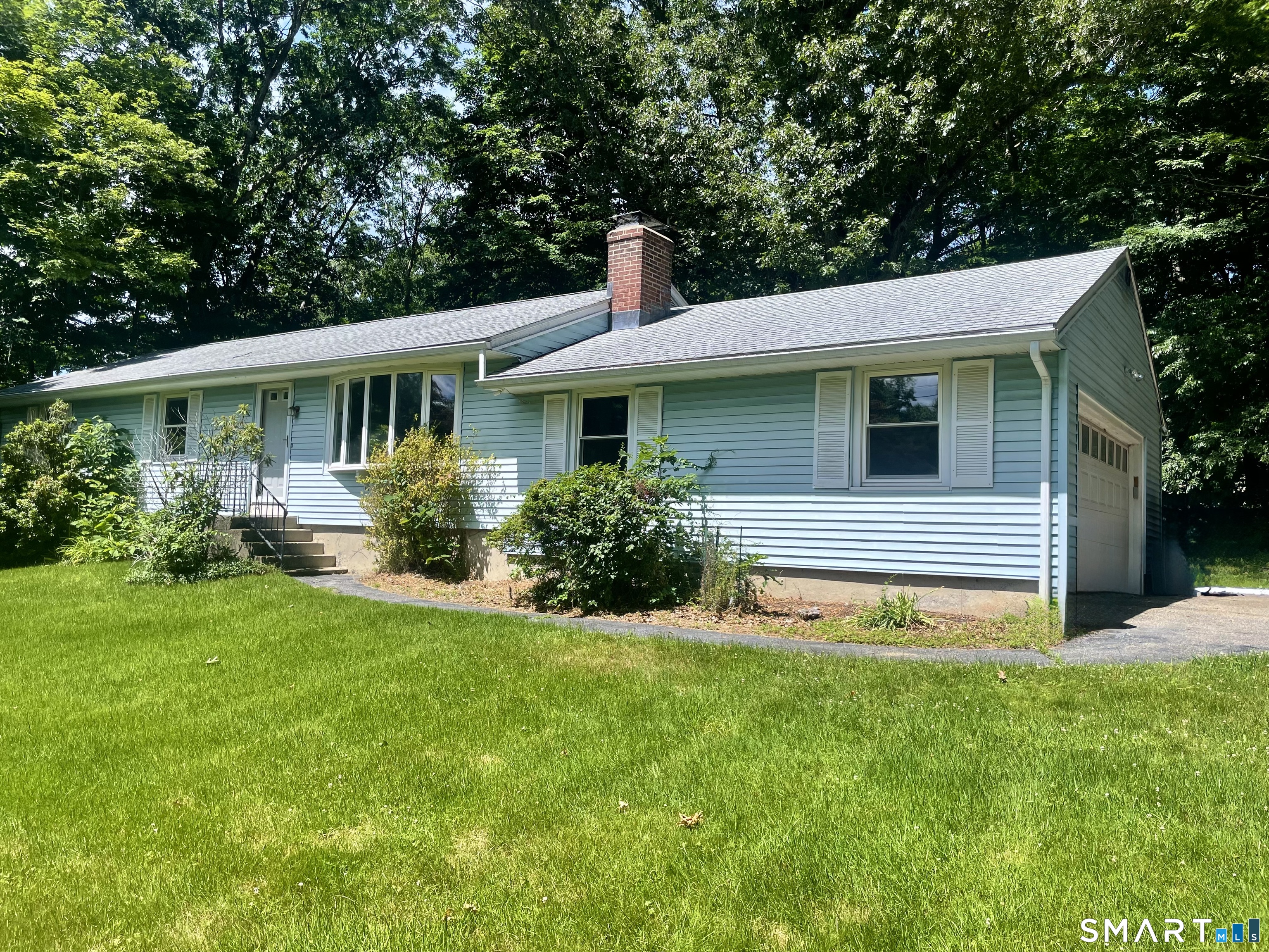 5 Cold Spring Circle Shelton, CT 06484 - Photo 4 of 26