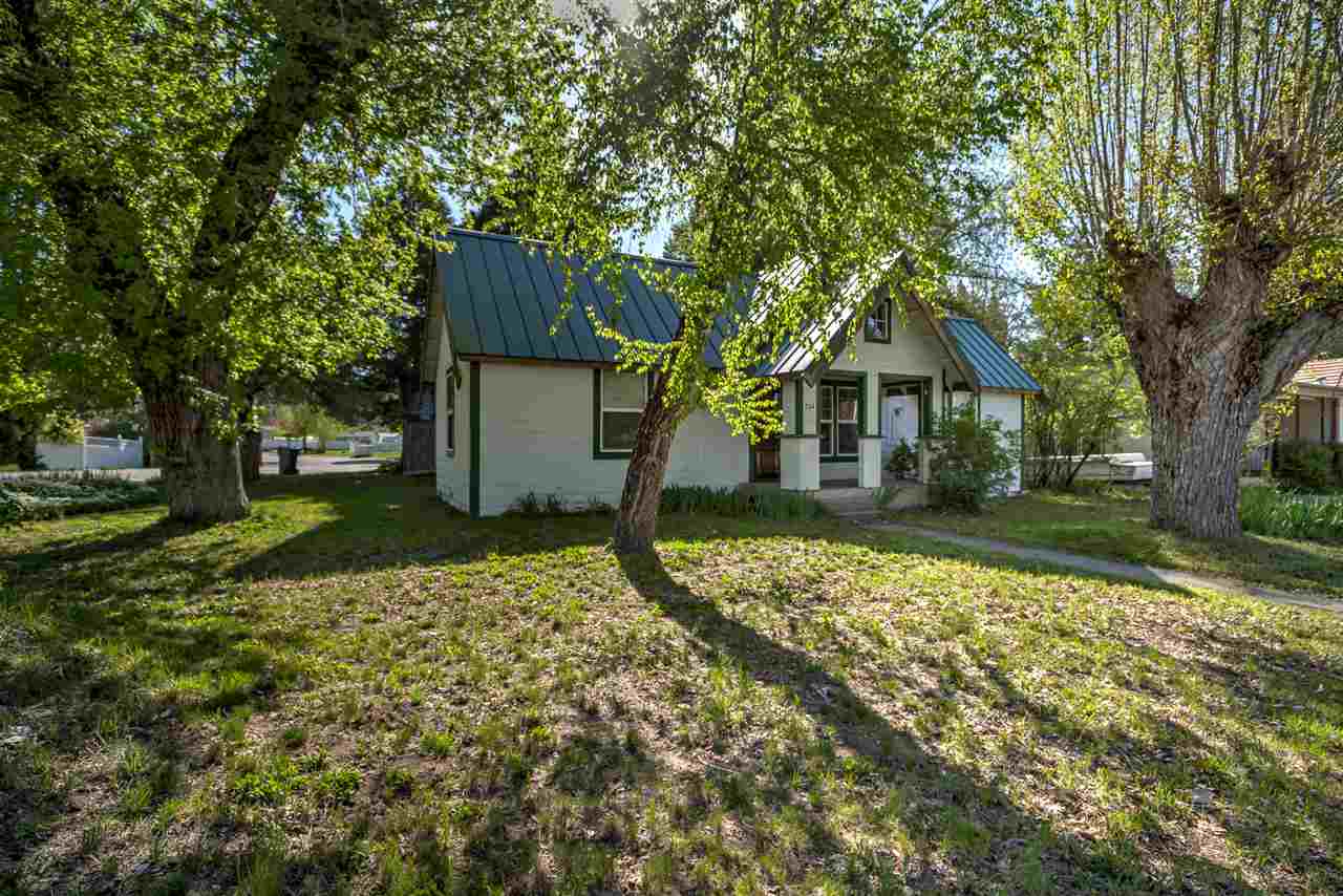 204 Squaw Valley Road McCloud, CA 96057 - Photo 3 of 25 Gallery Image 3