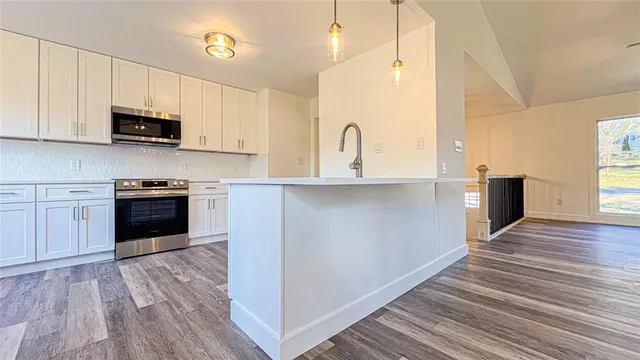 $549,900 | 4094 Dollar Circle, Suwanee, GA 30024