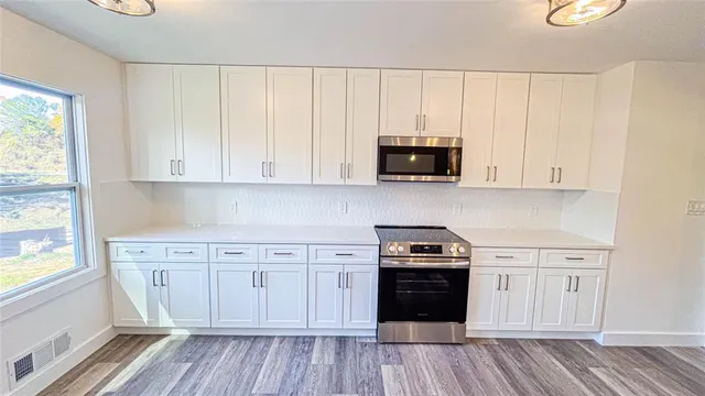 $549,900 | 4094 Dollar Circle, Suwanee, GA 30024