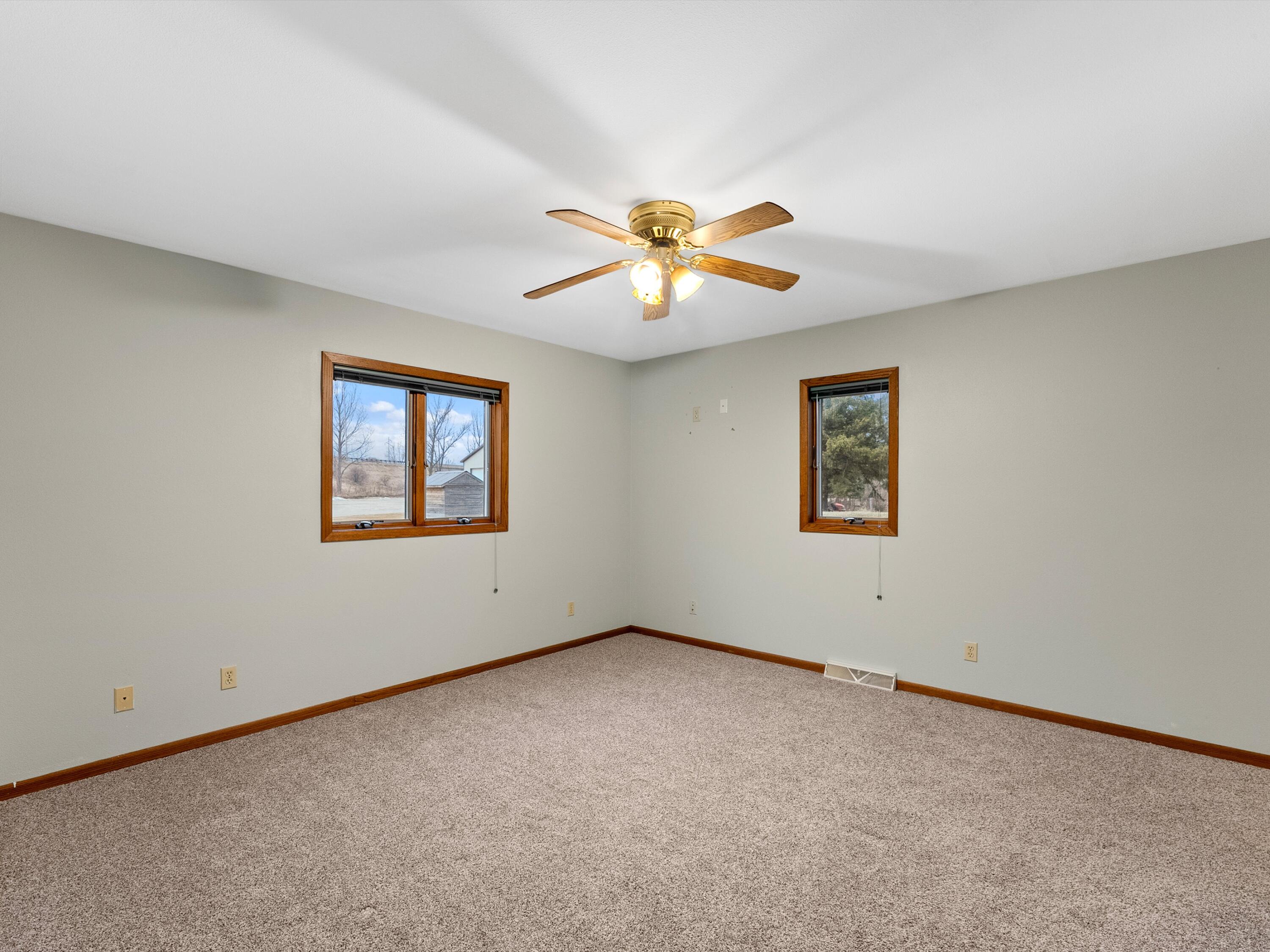 1230 North Parkview Road Manitowoc, WI 54220 - Photo 10 of 32 Primary Bed