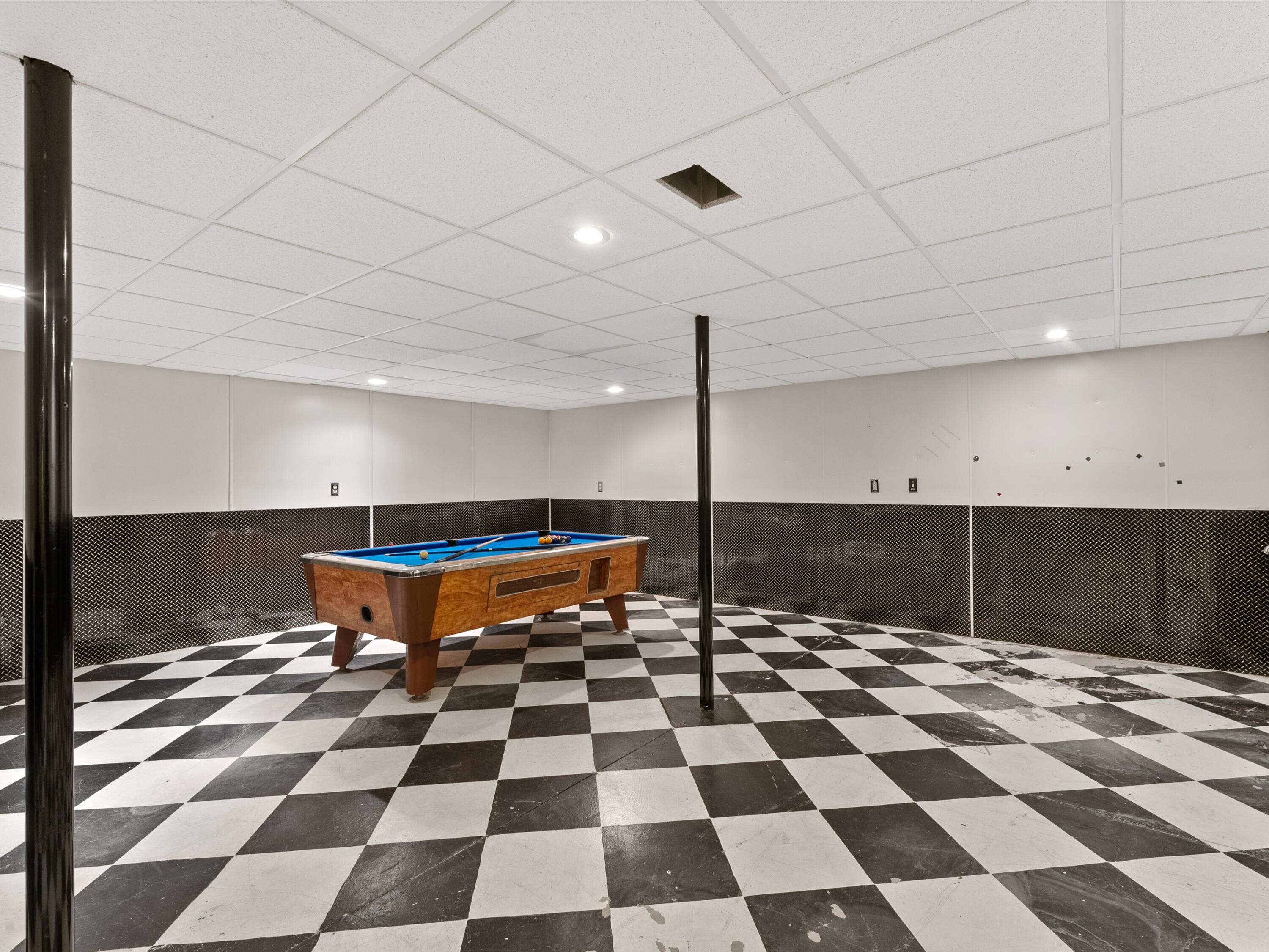 1230 North Parkview Road Manitowoc, WI 54220 - Photo 20 of 32 Pool Table Included