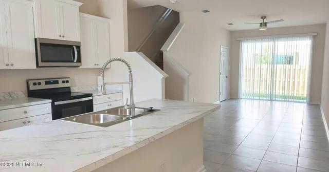 a view of entryway and hall