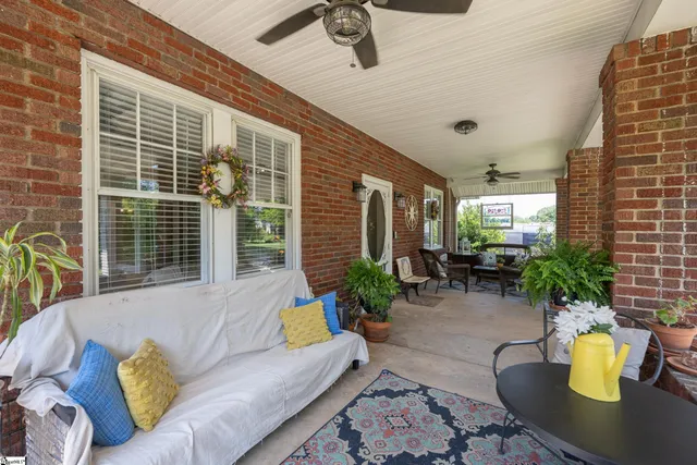 $379,000 | 525 Crane Avenue, Greenville, SC 29617