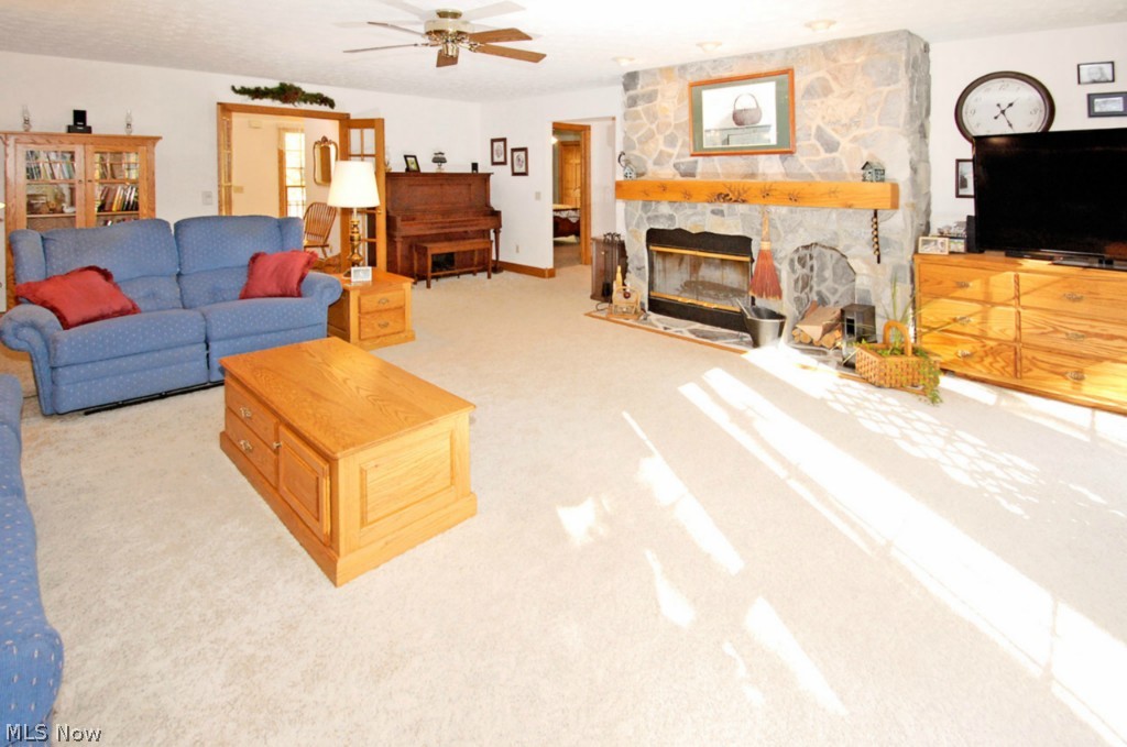 49145 North Ridge Road Amherst, OH 44001 - Photo 2 of 25