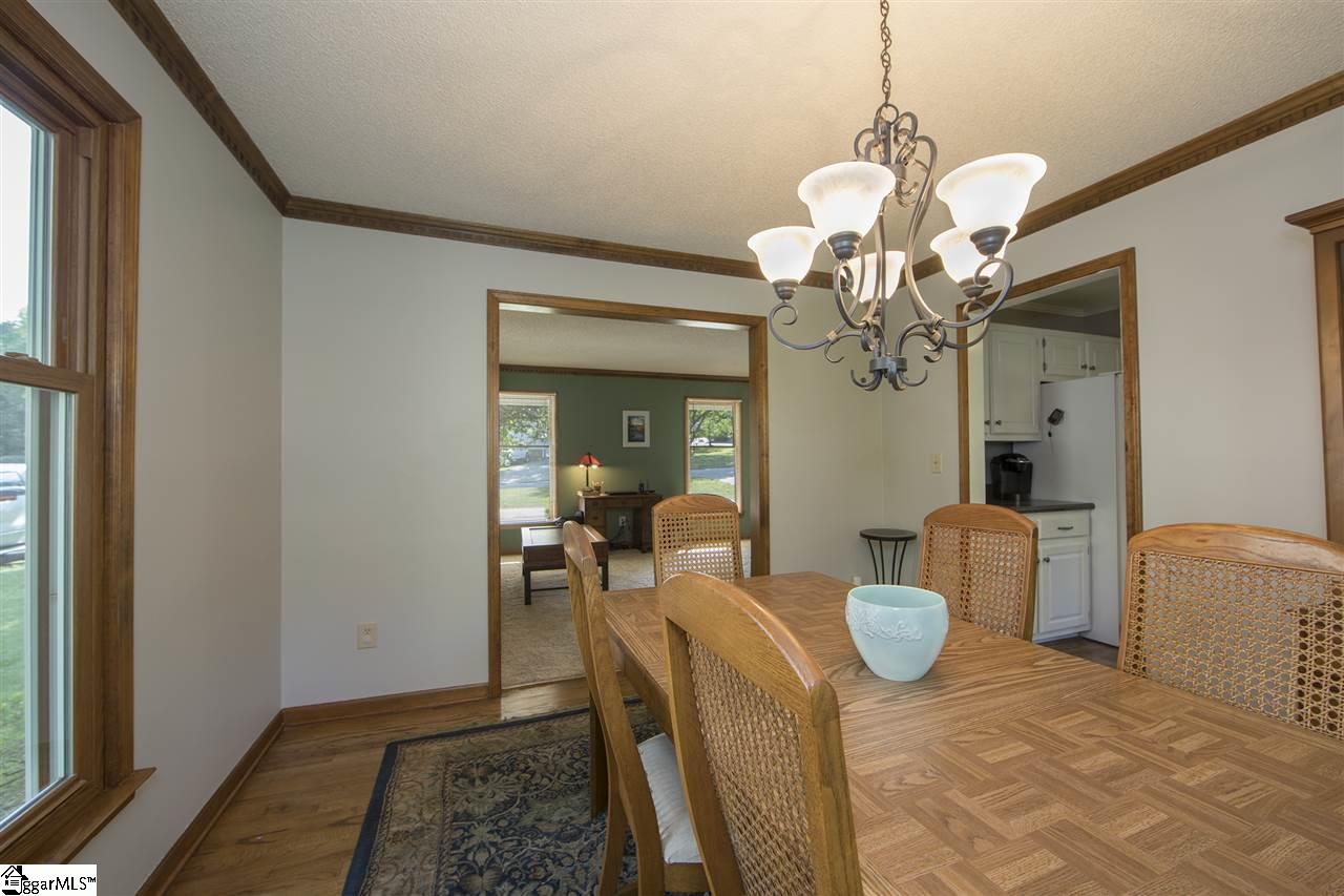 701 Spring Meadow Way Simpsonville, SC 29680 - Photo 8 of 36 Nice Sized Formal Dining Room
