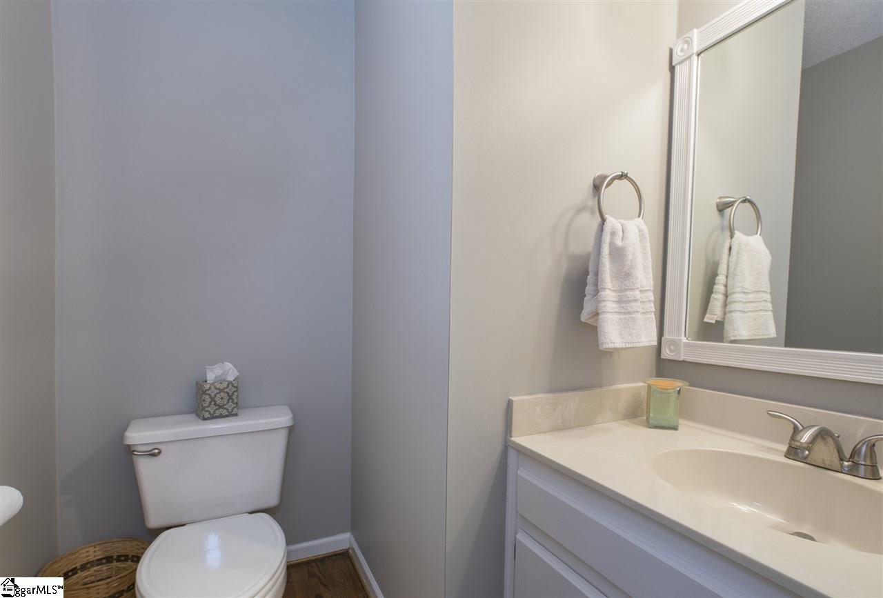 701 Spring Meadow Way Simpsonville, SC 29680 - Photo 10 of 36 Main Level Powder Room