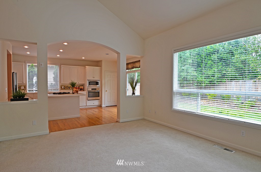 3923 207th Place Southeast Bothell, WA 98021 - Photo 7 of 15