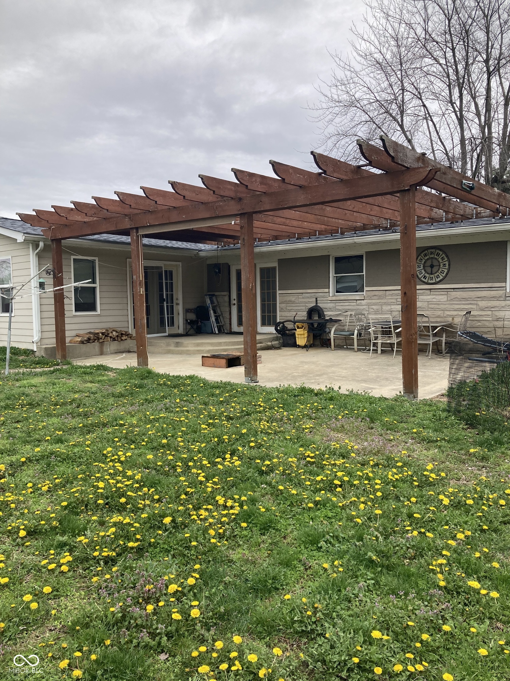 6426 Maple Lawn Road Indianapolis, IN 46241 - Photo 2 of 19