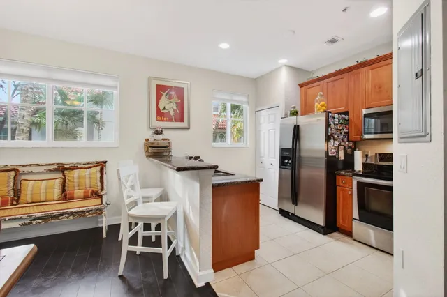 $2,900 | 321 Bayfront Drive, Boynton Beach, FL 33435