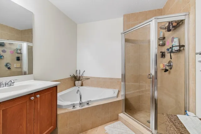 $2,900 | 321 Bayfront Drive, Boynton Beach, FL 33435