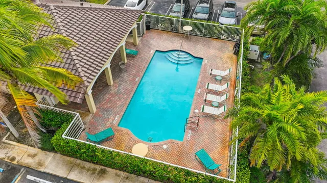 $2,900 | 321 Bayfront Drive, Boynton Beach, FL 33435