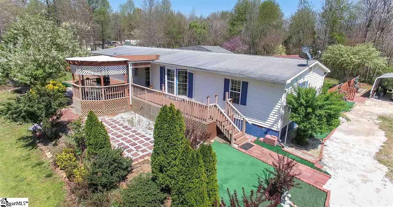 107 Falling Creek Road Spartanburg, SC 29301 - Photo 1 of 33 Gallery Image 1