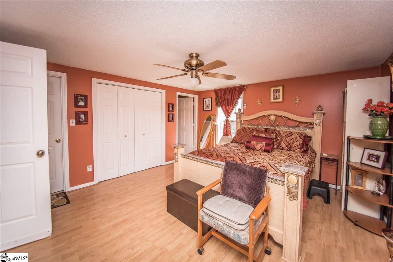 107 Falling Creek Road Spartanburg, SC 29301 - Photo 13 of 33 Gallery Image 13