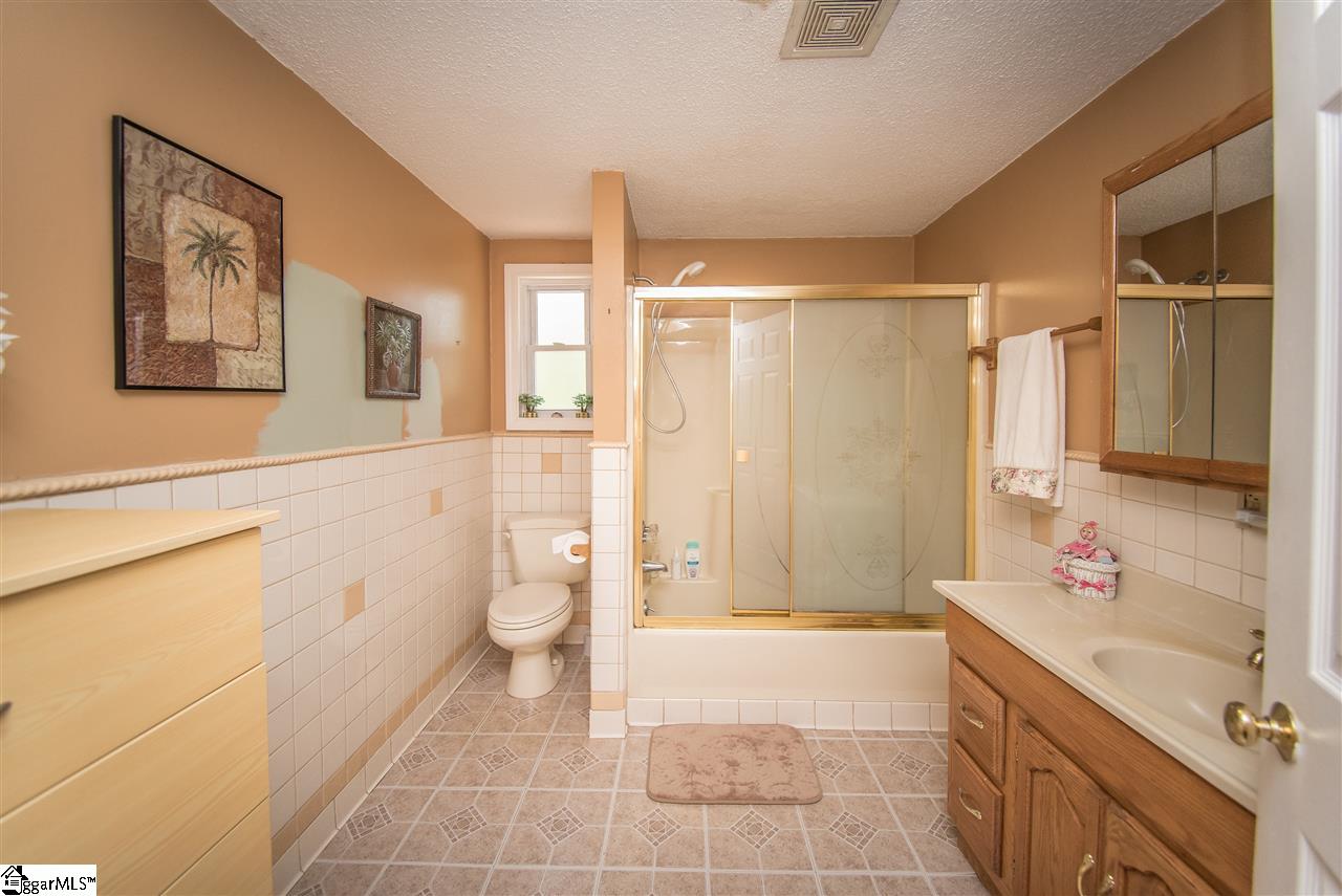 107 Falling Creek Road Spartanburg, SC 29301 - Photo 24 of 33 Gallery Image 24