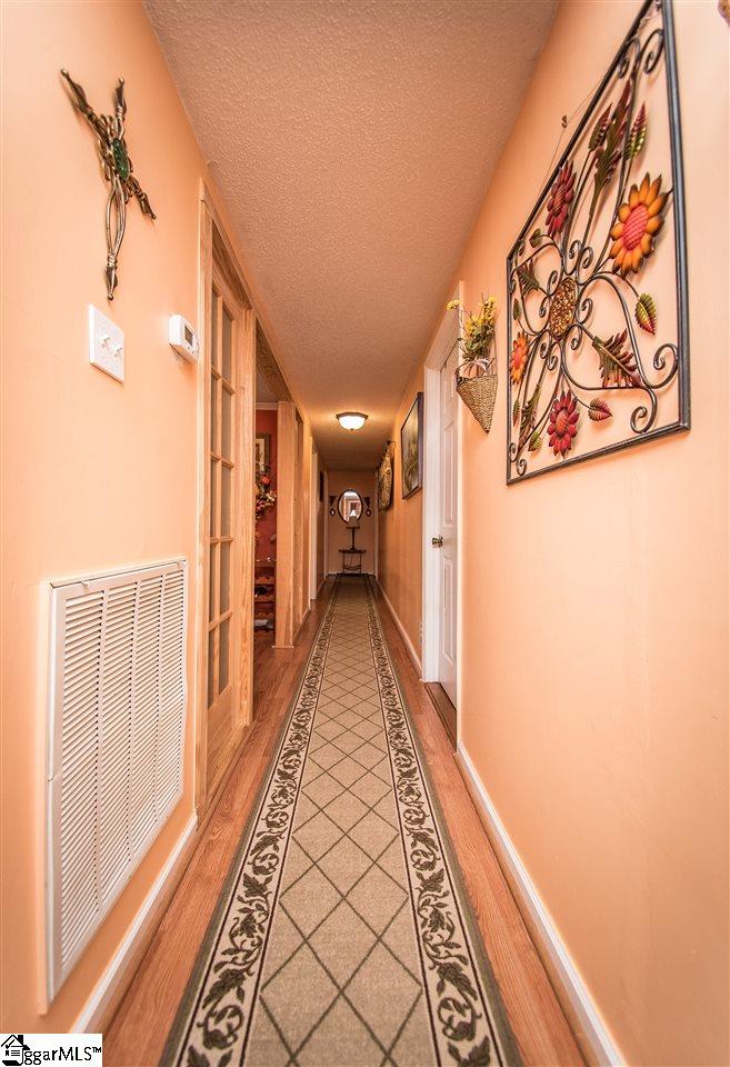 107 Falling Creek Road Spartanburg, SC 29301 - Photo 10 of 33 Gallery Image 10