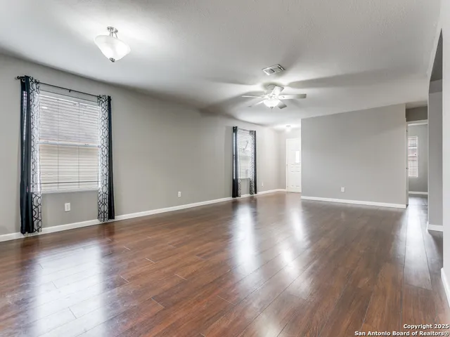 $1,795 | 120 Blue Willow, Cibolo, TX 78108