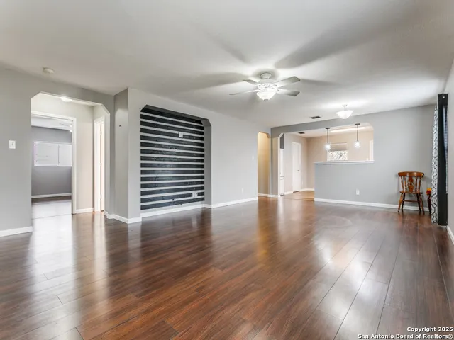 $1,795 | 120 Blue Willow, Cibolo, TX 78108